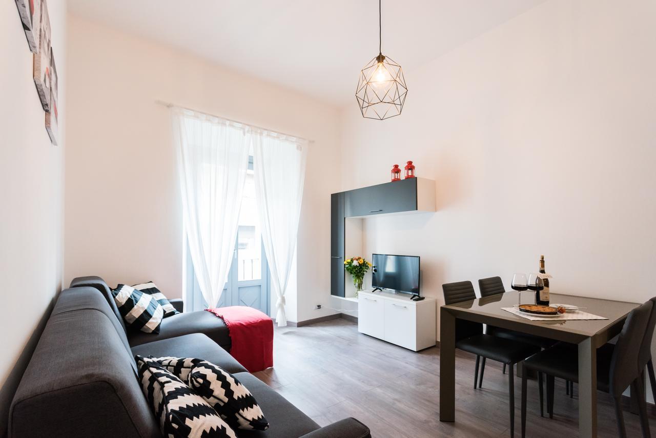 Central & Modern Apartment By Rent All Комо Екстер'єр фото