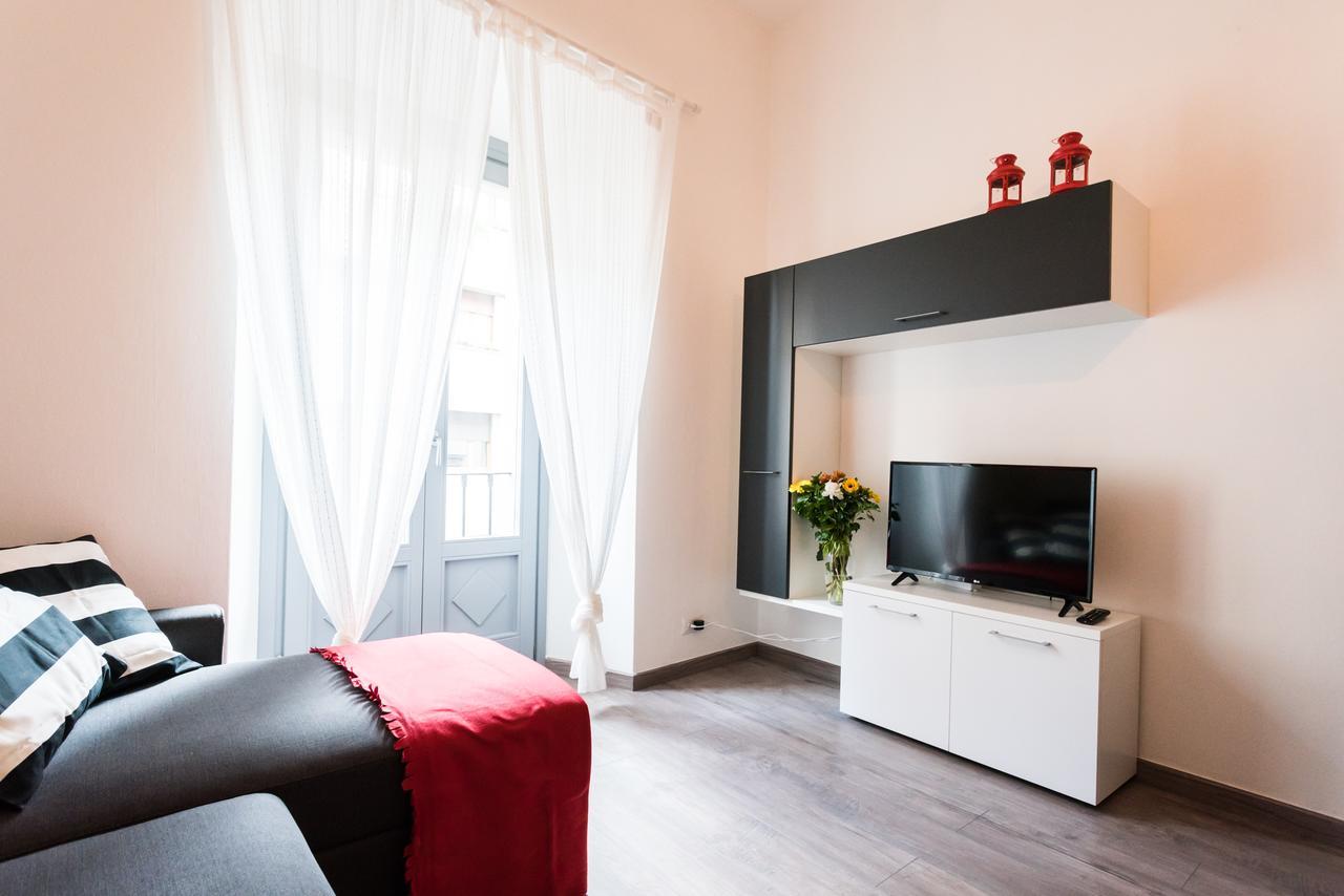Central & Modern Apartment By Rent All Комо Екстер'єр фото
